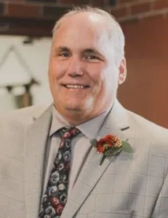 Howard “Dee” Robison