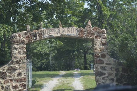 Ballard cemetery entrance