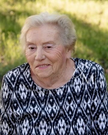 Dorothy (Doerksen) Jennings